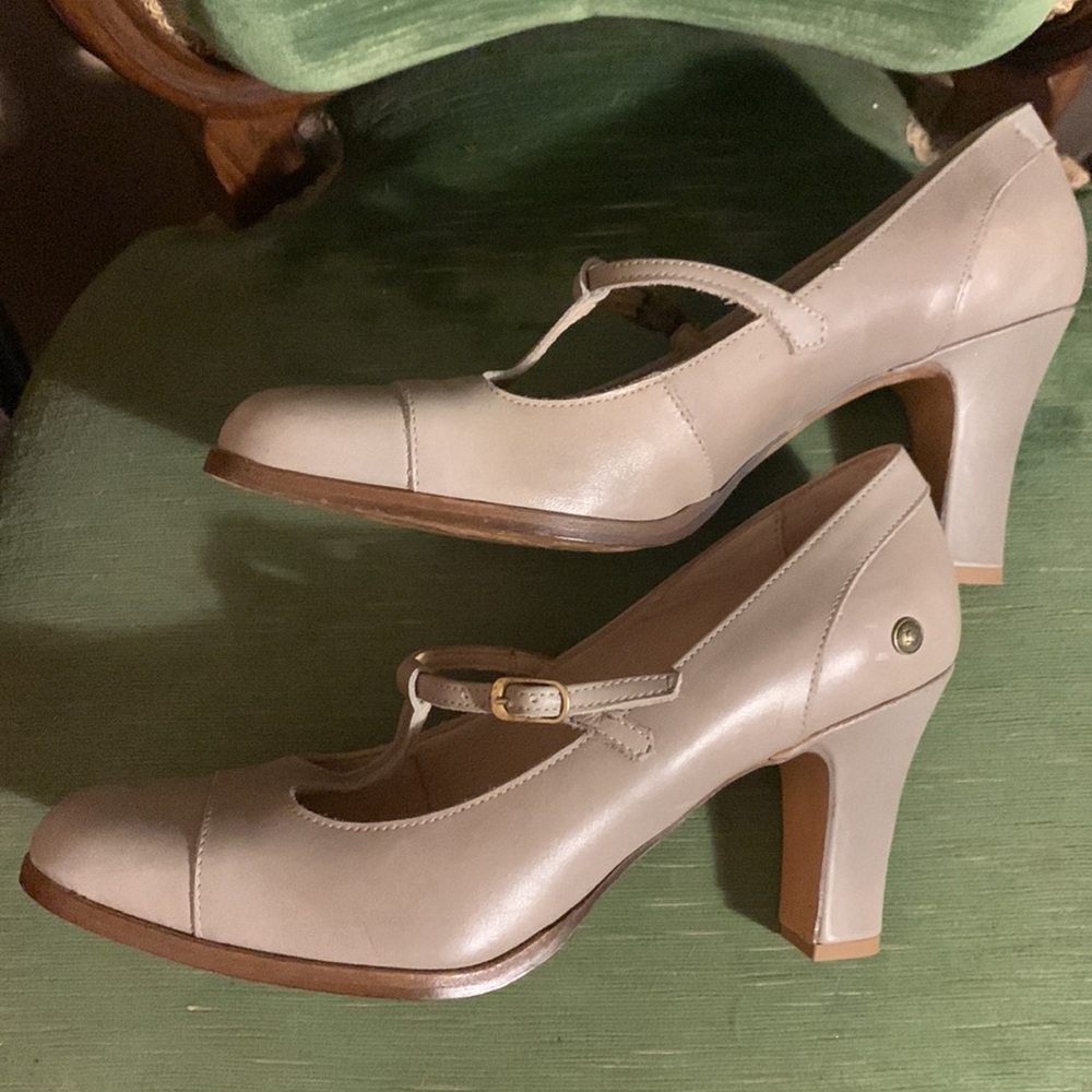 NEOSENS Cream T Strap Leather Mary Janes.  Sz 41 - Picture 5 of 6